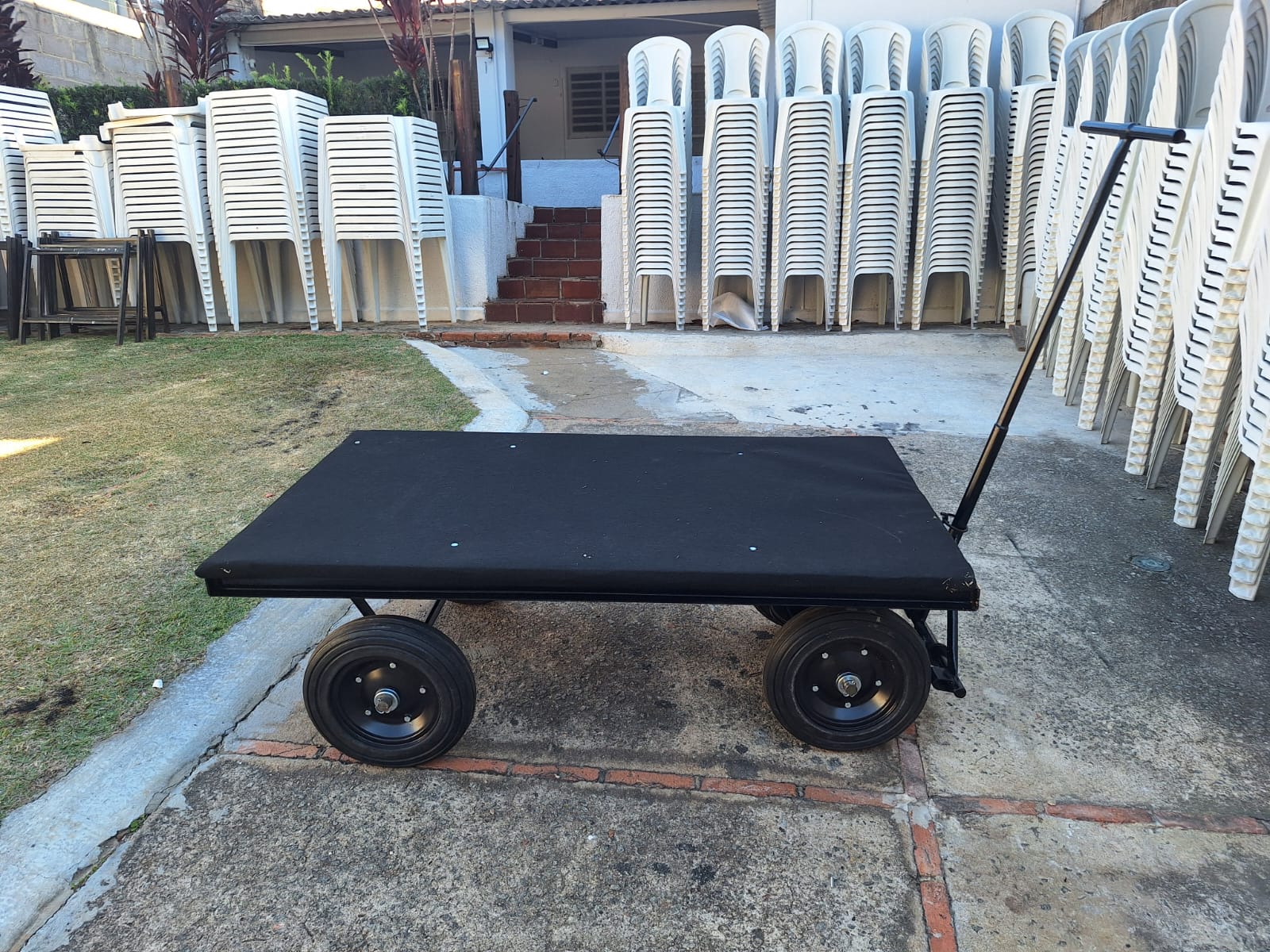 carrinho carga plataforma.jfif